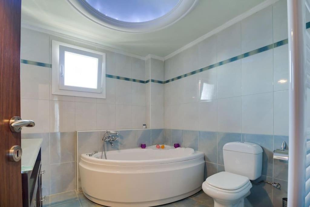 Villa Natali Flogita Bagian luar foto