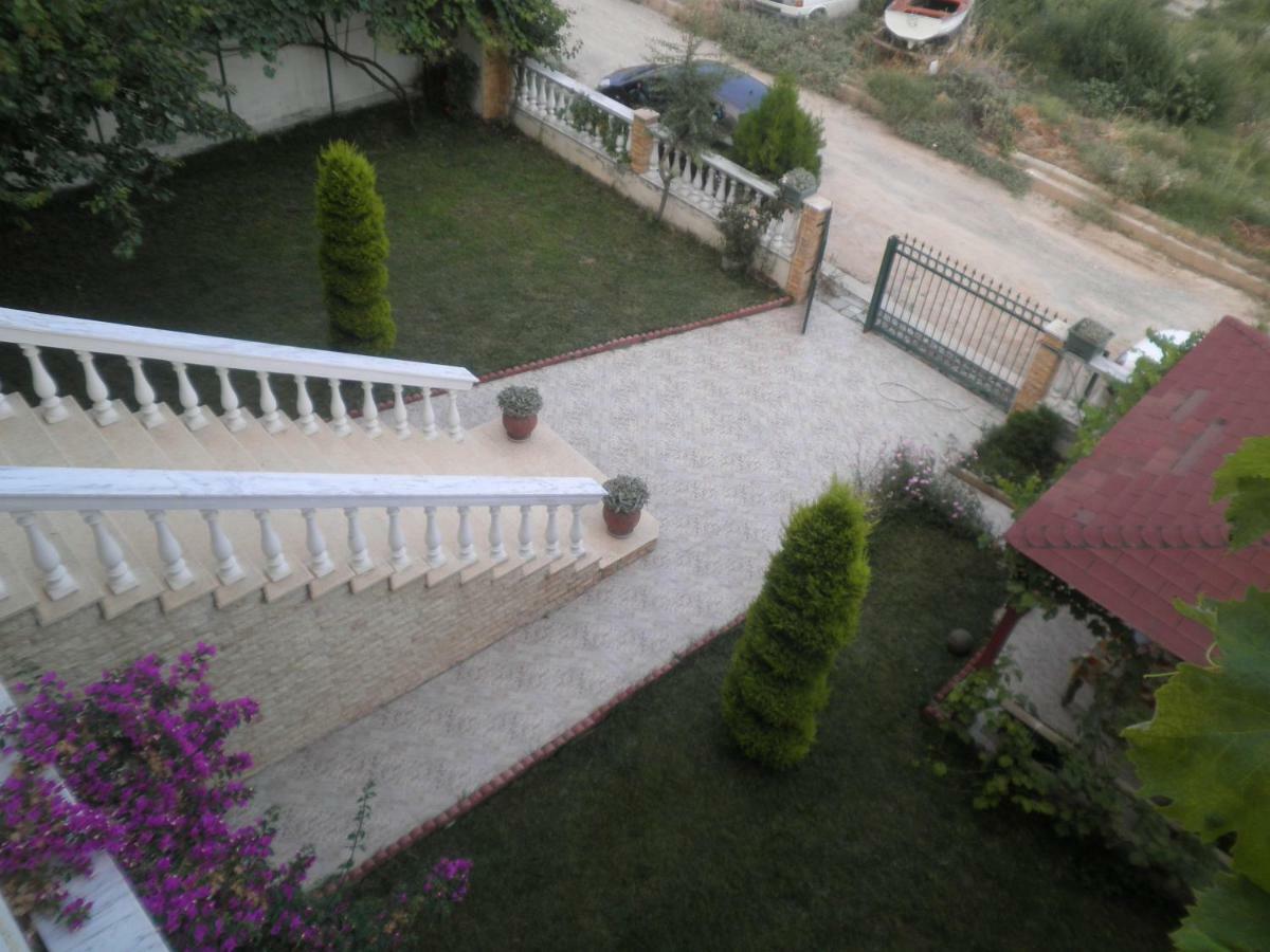 Villa Natali Flogita Bagian luar foto