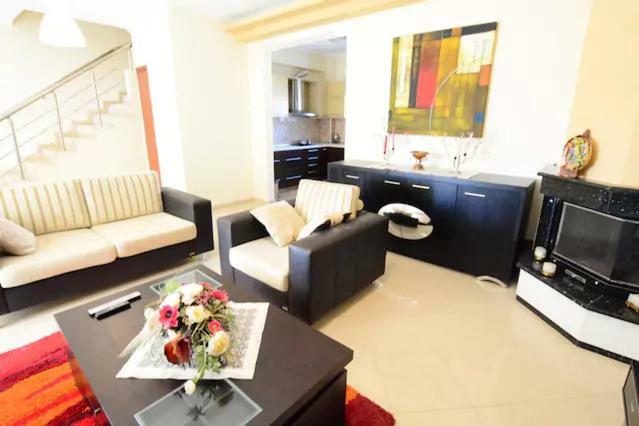 Villa Natali Flogita Bagian luar foto